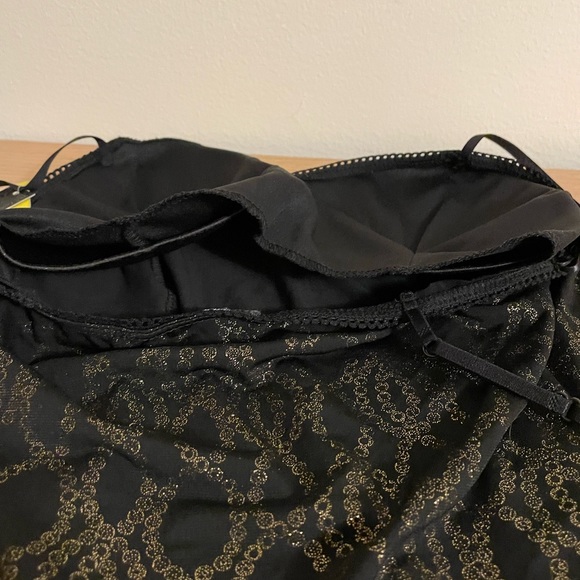 Xoxo - Picture 5 of 6